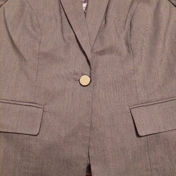 Bianca Nygard Petite Grey 2-PC PantSuits with Button Jacket , Women's Size 6P - Picture 2 of 11